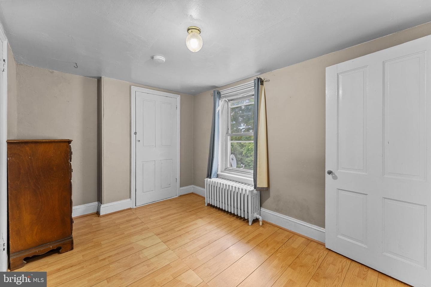 158 W Butler Avenue photo 22