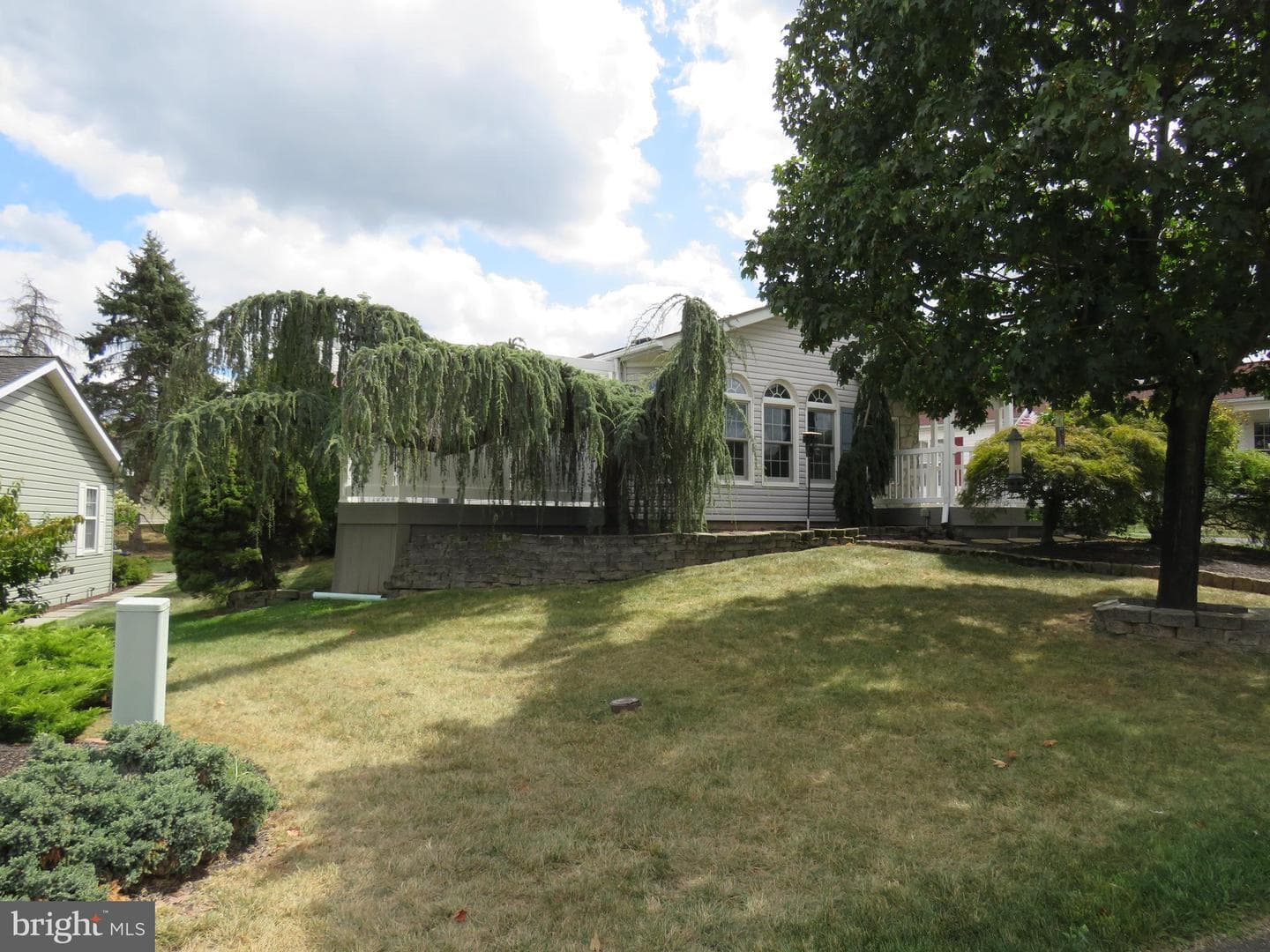 377 Spring Meadow Circle photo 9