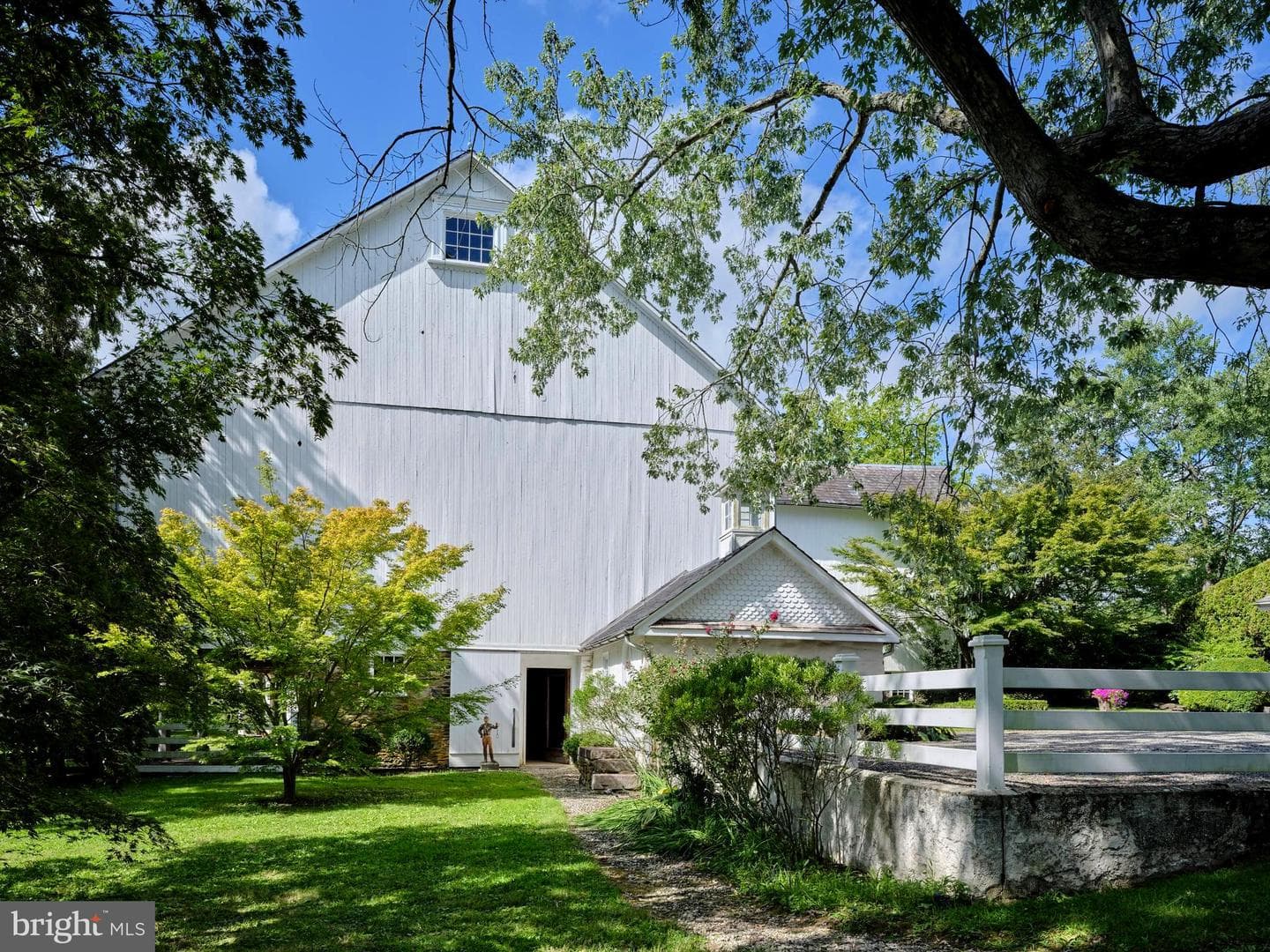 5382 Wismer Road photo 30