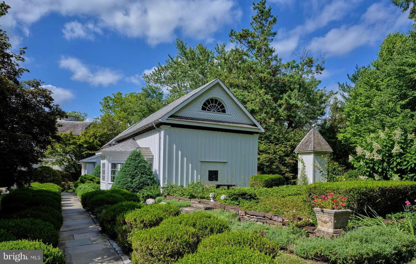 5382 Wismer Road photo 34