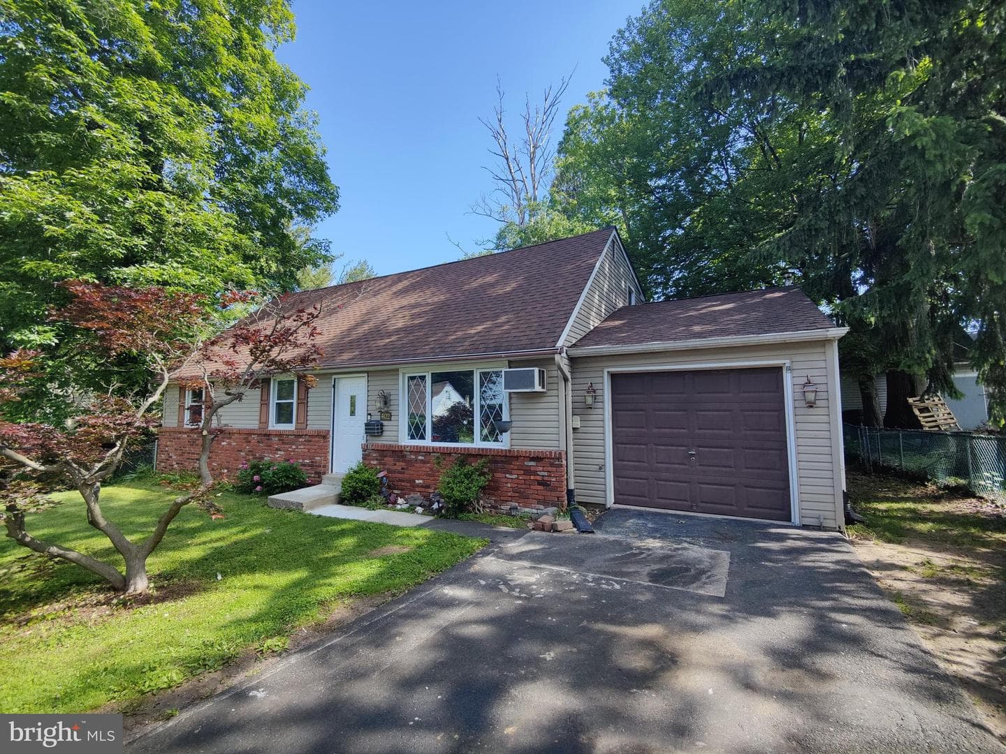 402 Larchwood Ave, Feasterville Trevose
