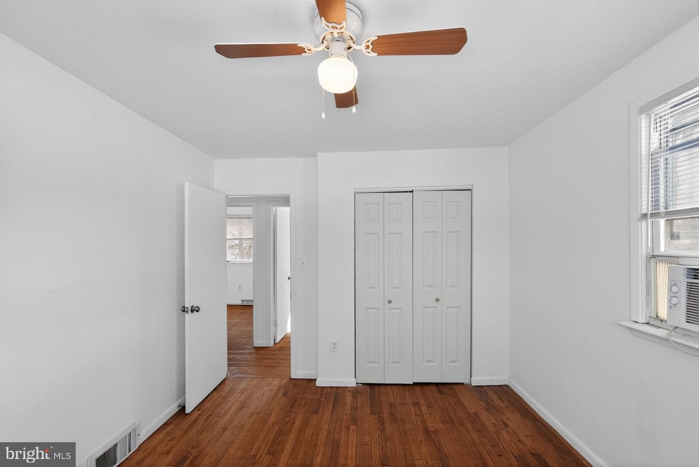 389 Mckinley Avenue photo 28