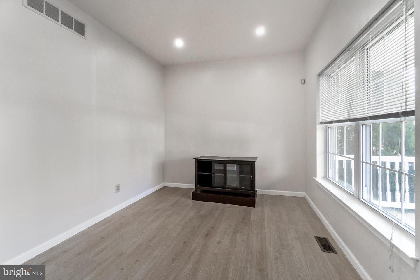 1805 Leedum Lane photo 19