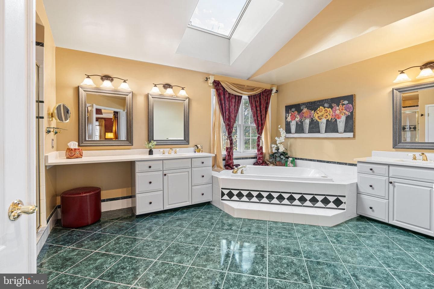 63 Woodside Lane photo 35