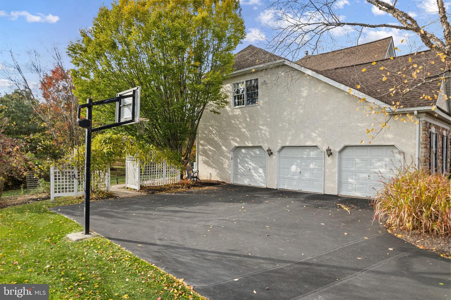 63 Woodside Lane photo 51