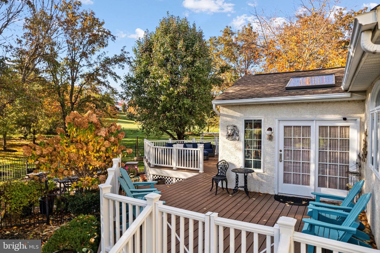 63 Woodside Lane photo 8