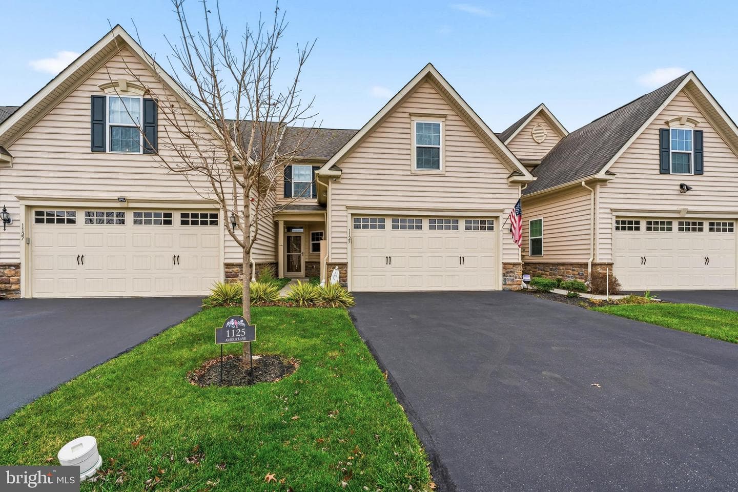 1125 Arbour Lane photo 34