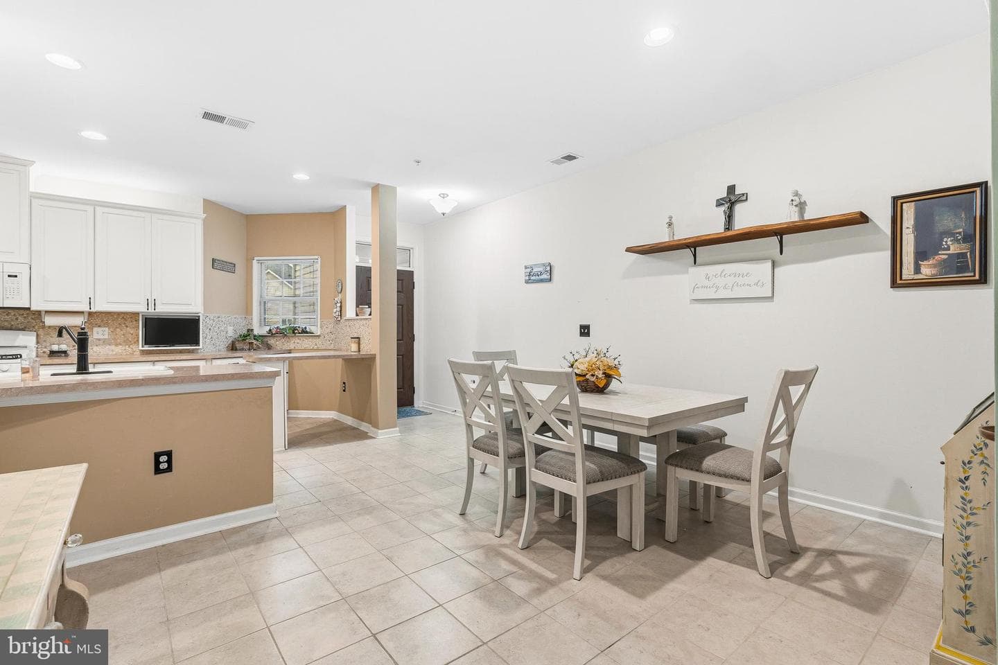 1125 Arbour Lane photo 4