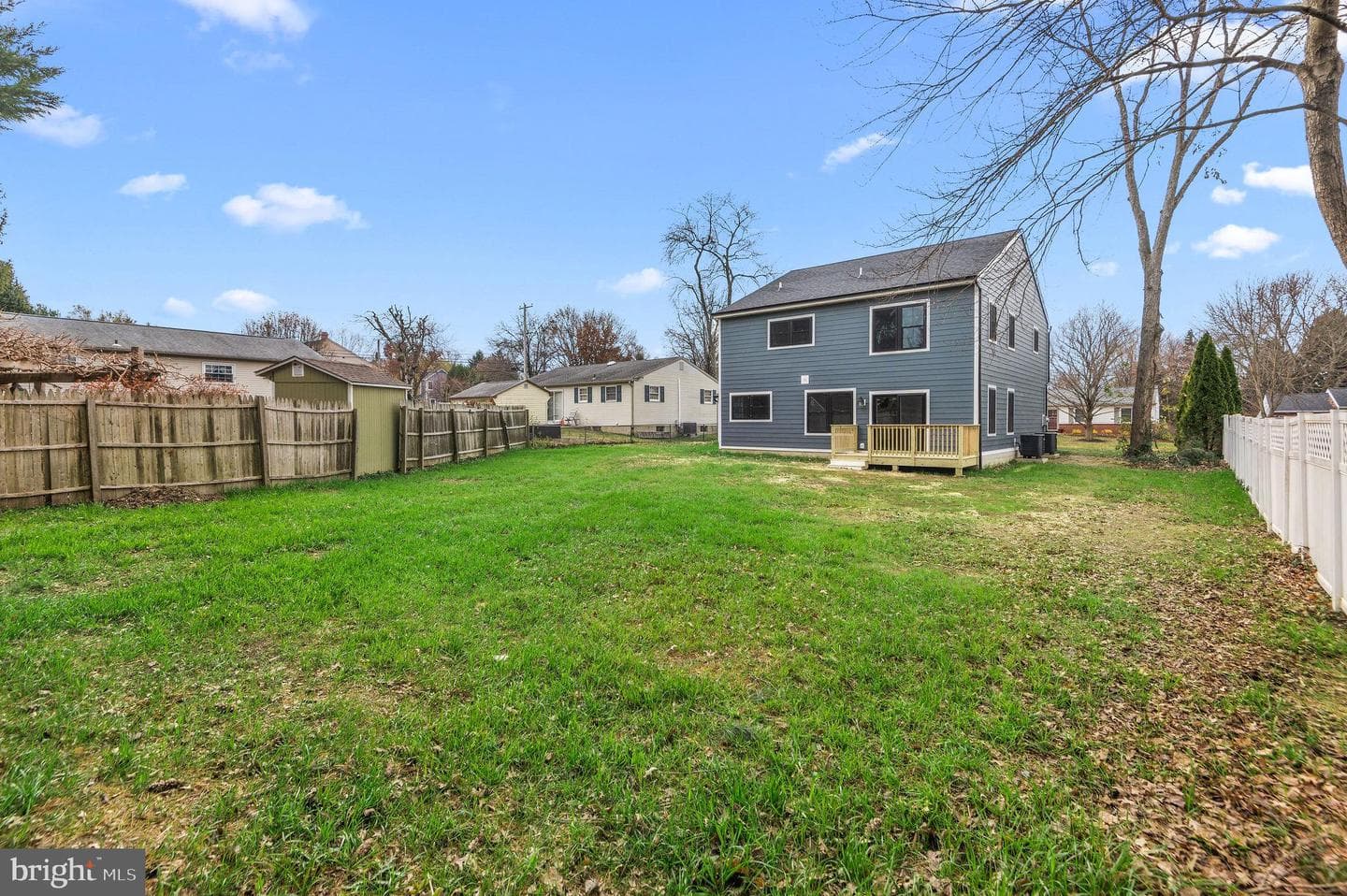 215 N Franklin Street photo 40