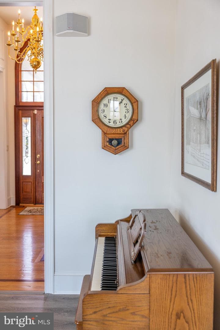 137 Wells Road photo 16