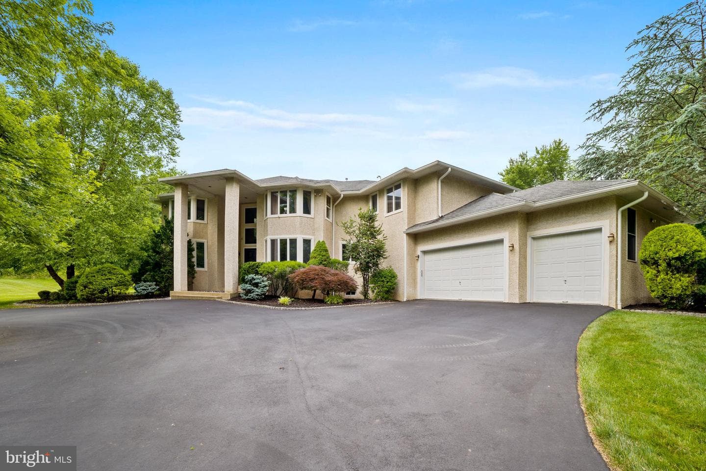 100 E Holland Road photo 63