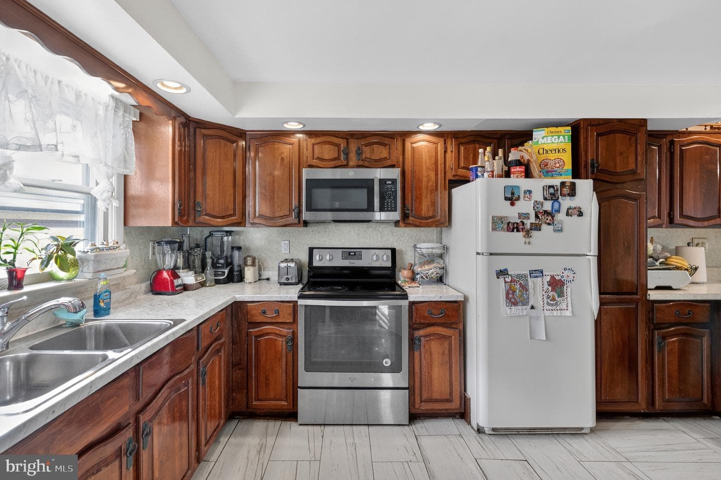 368 Dorrance Street photo 12