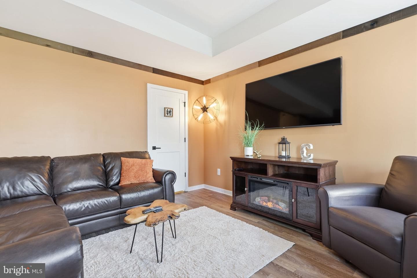 20 Sienna Place photo 35