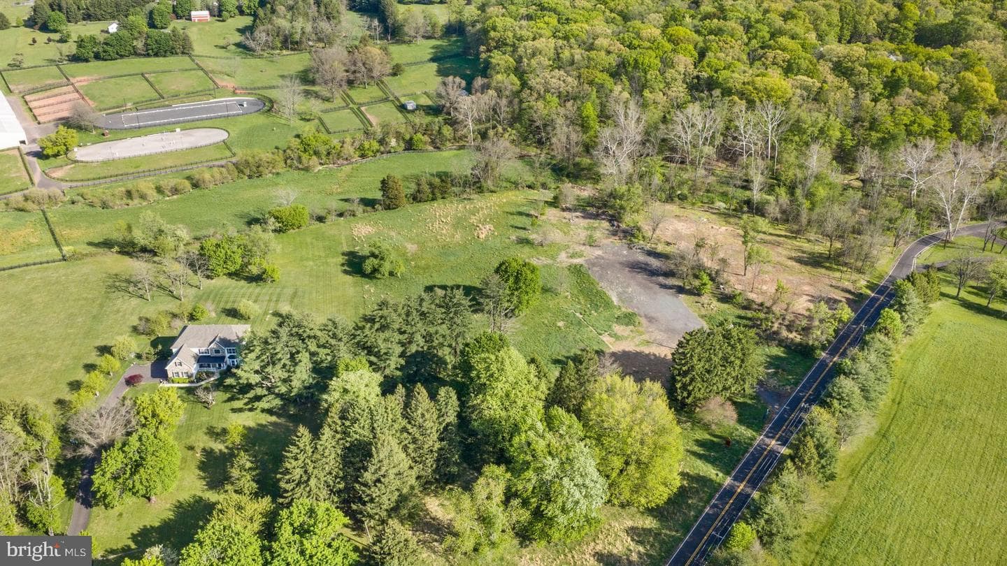 152 Thompson Mill Road photo 4