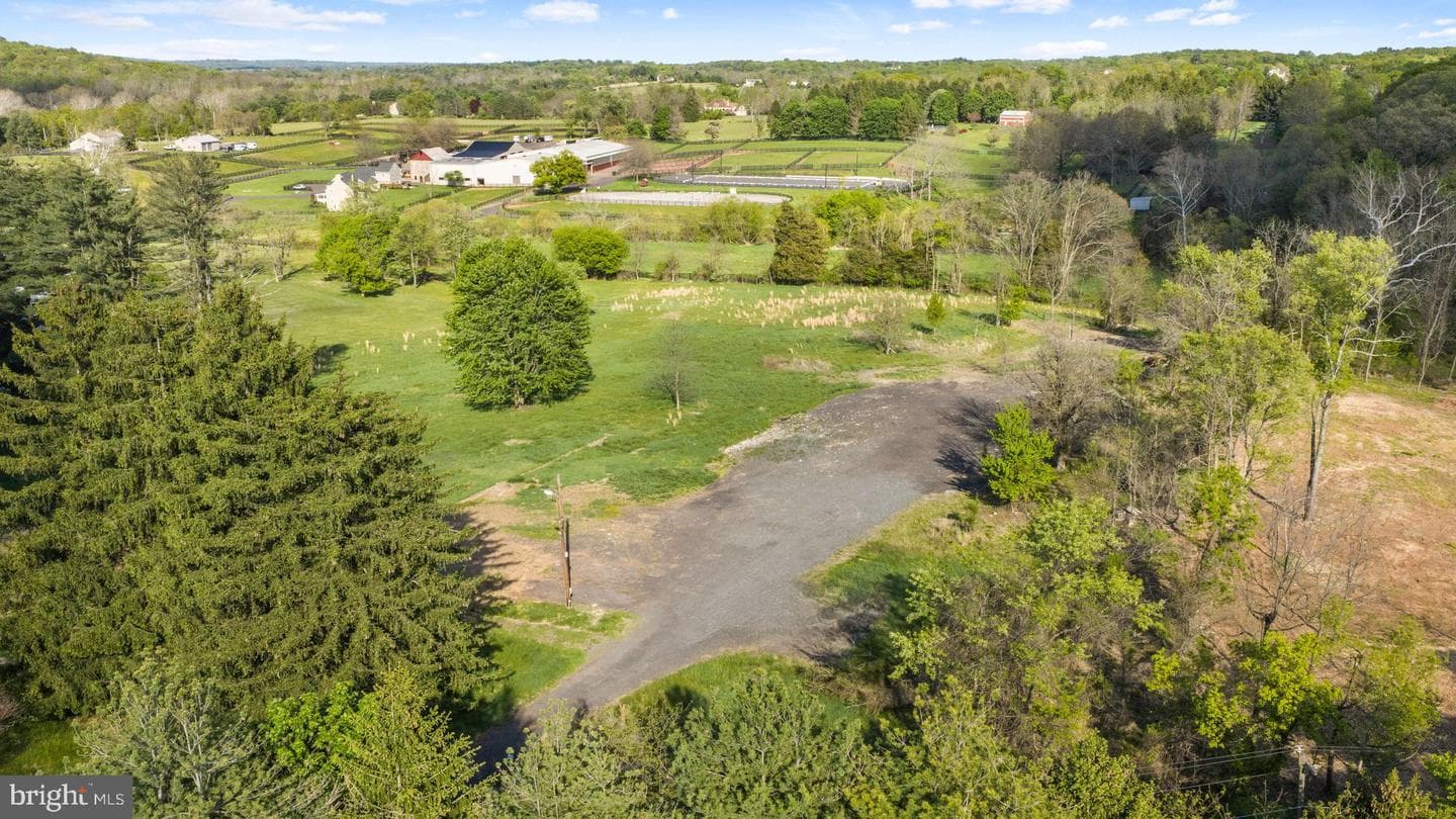152 Thompson Mill Road photo 9