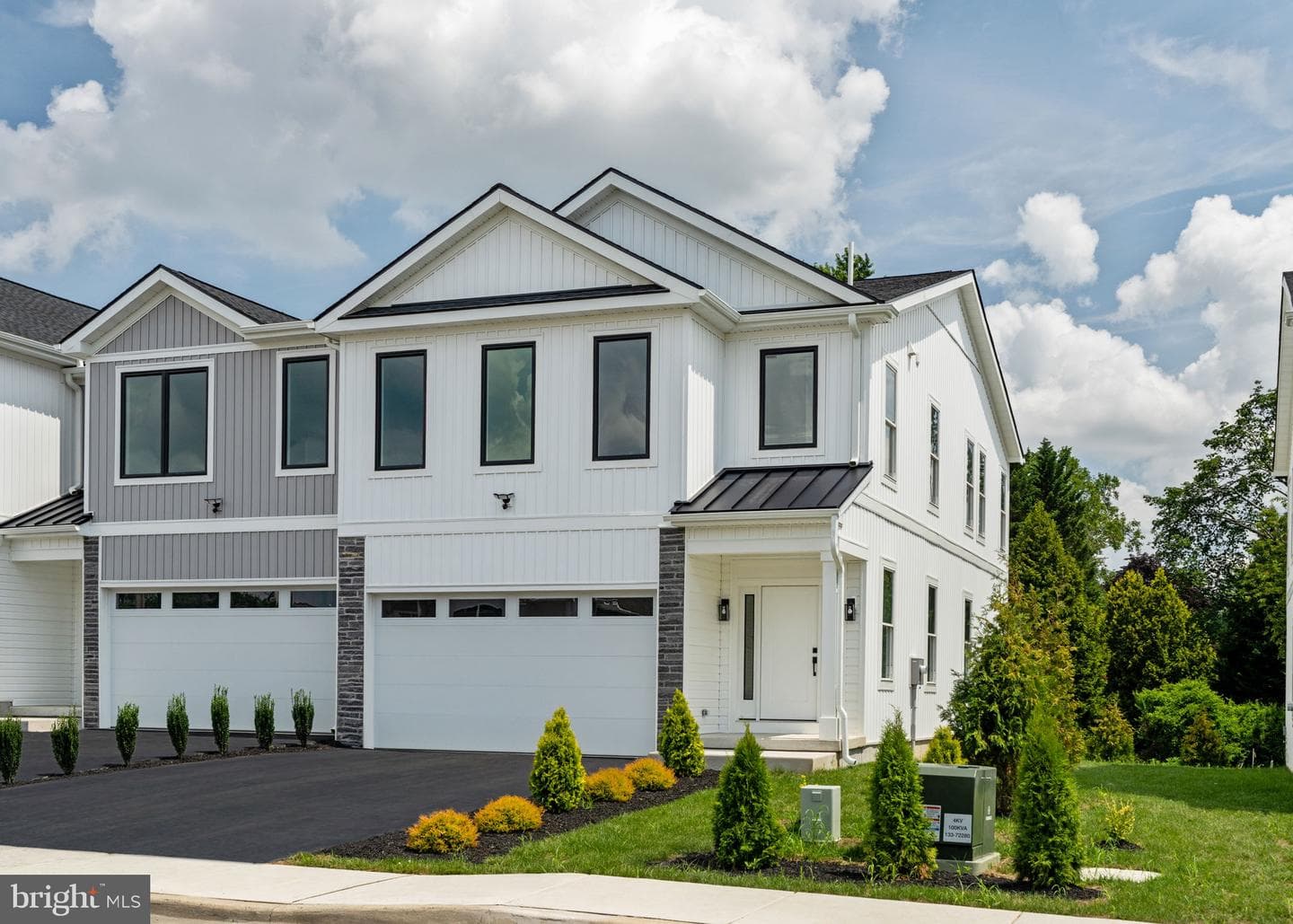 633 Provident Rd