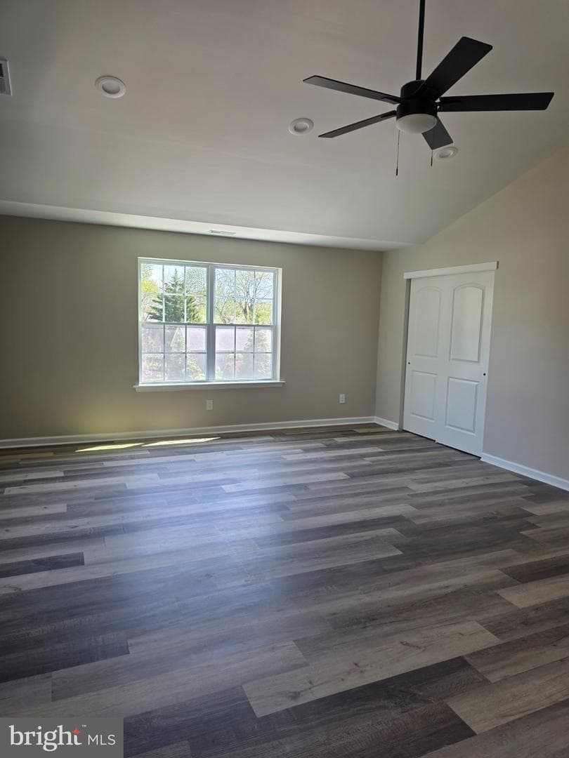 2826 Garden Lane photo 19