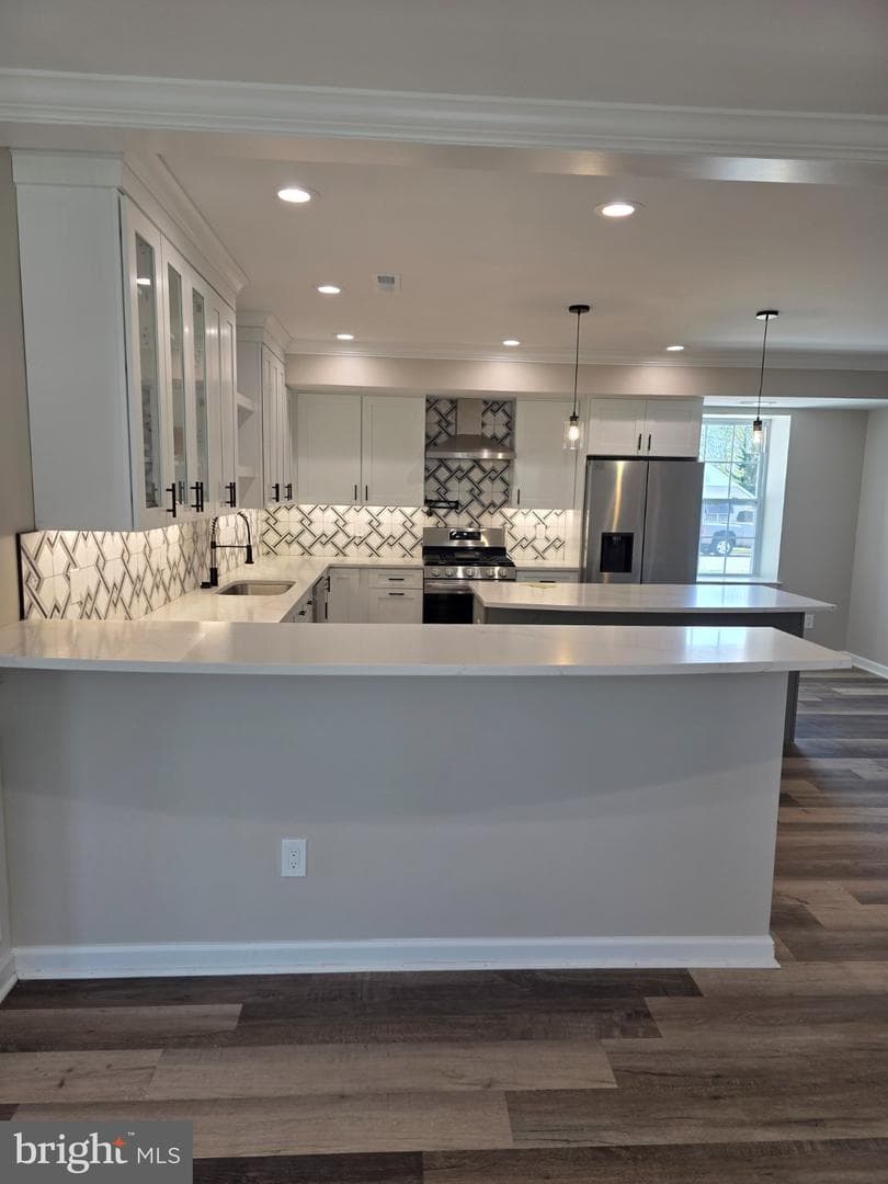 2826 Garden Lane photo 9