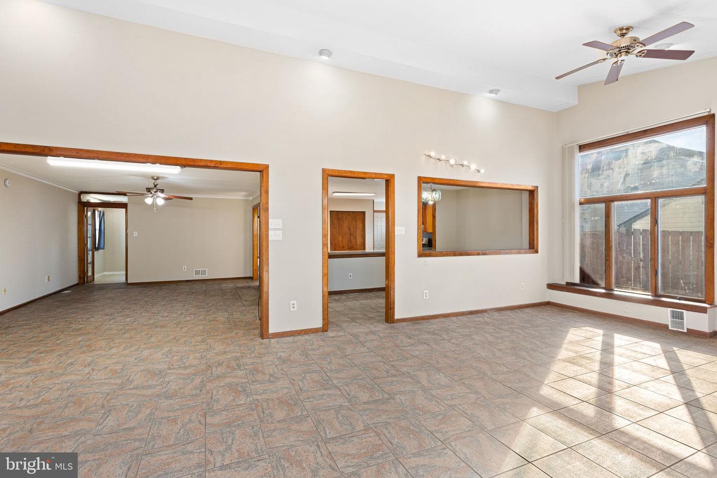 2623 Knights Road photo 10