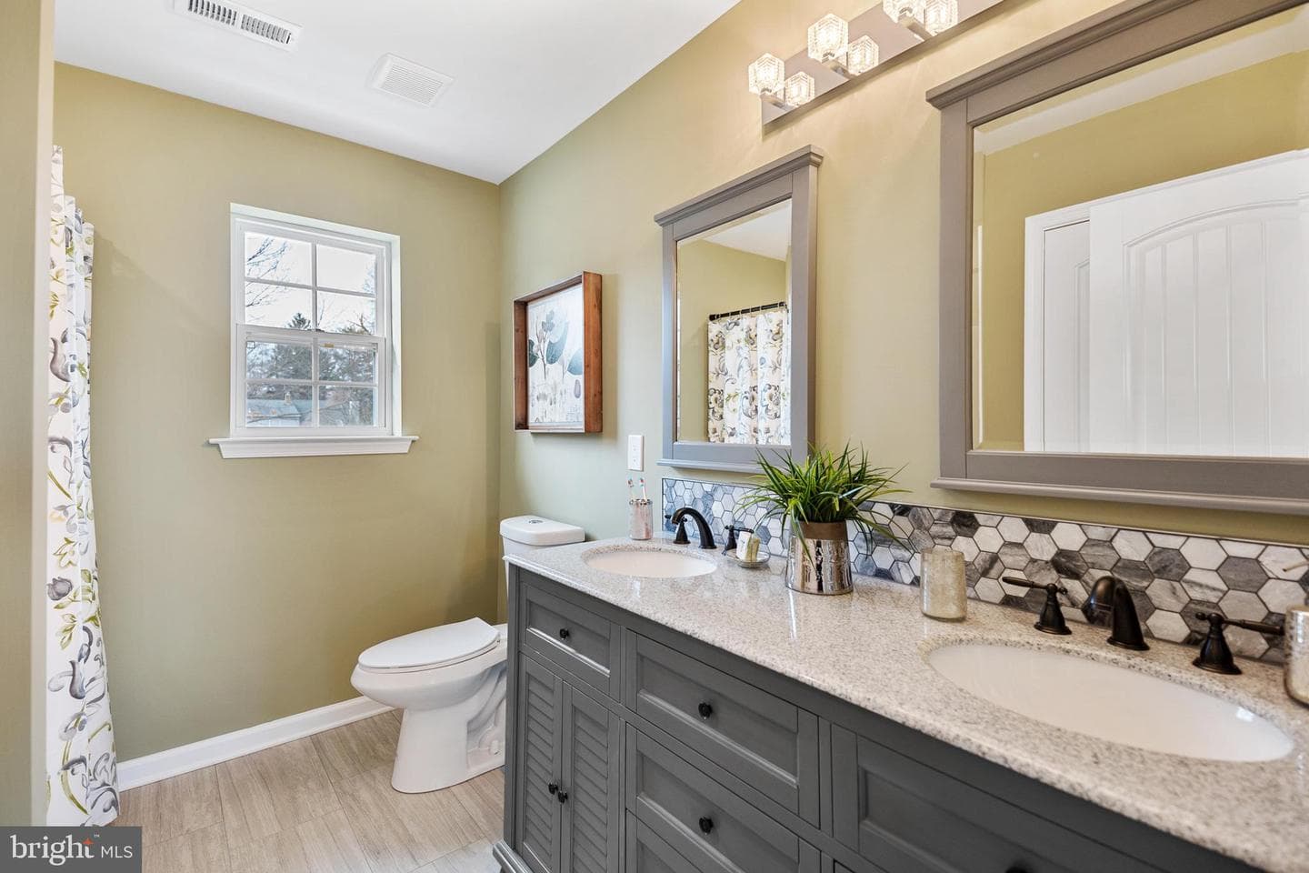 320 Elmwood Avenue photo 36