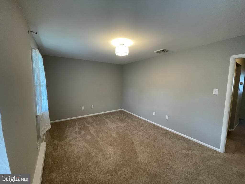147 Hughes Avenue photo 8