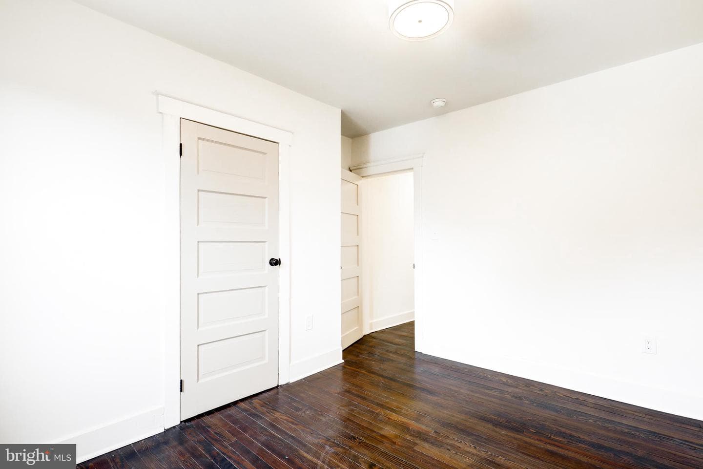 7301 N Radcliffe Street photo 32