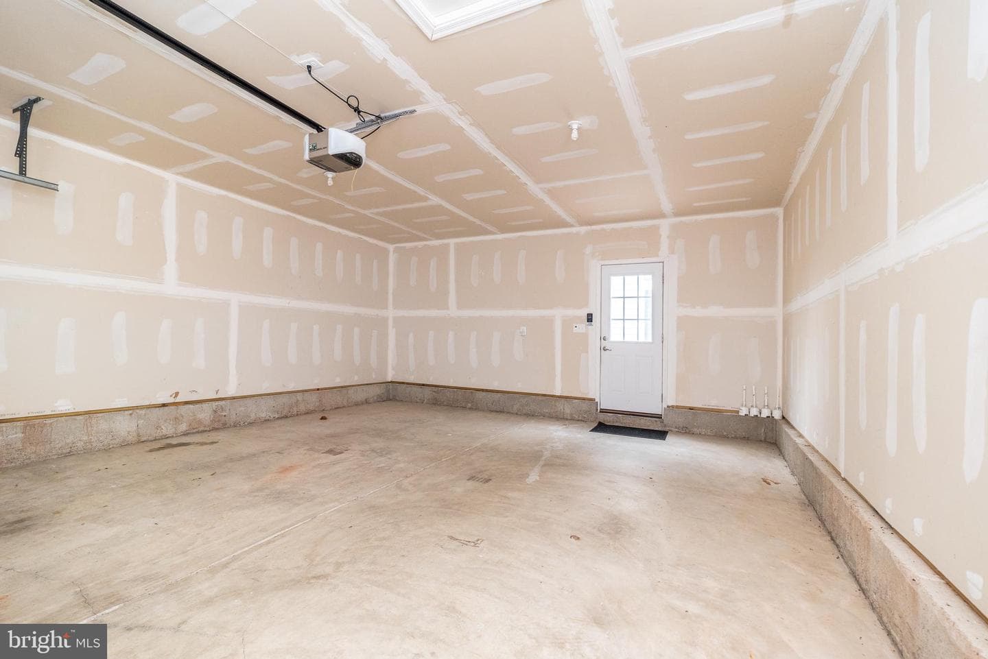 3688 Christopher Day Road photo 40