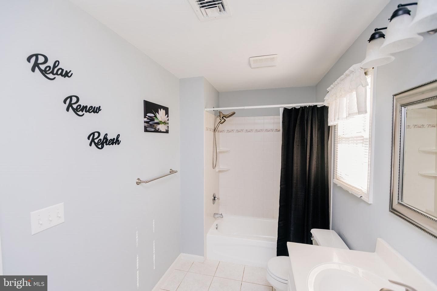 72 Thornridge Drive photo 31