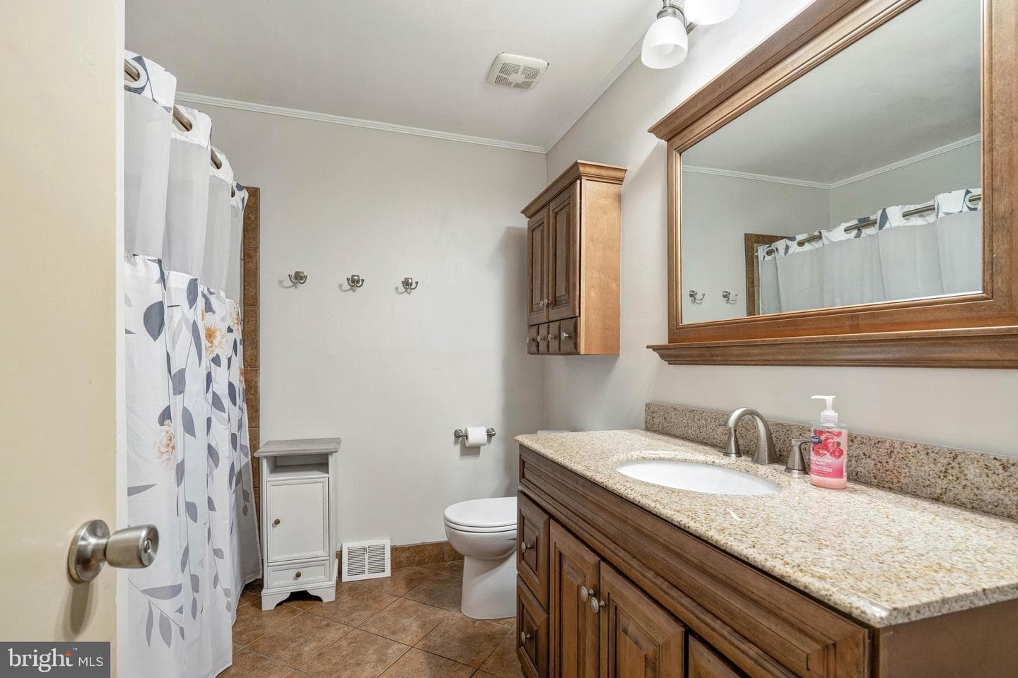 3933 Wrexham Court photo 18