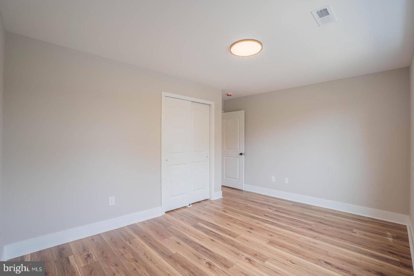 2290 Virginia Ave photo 31