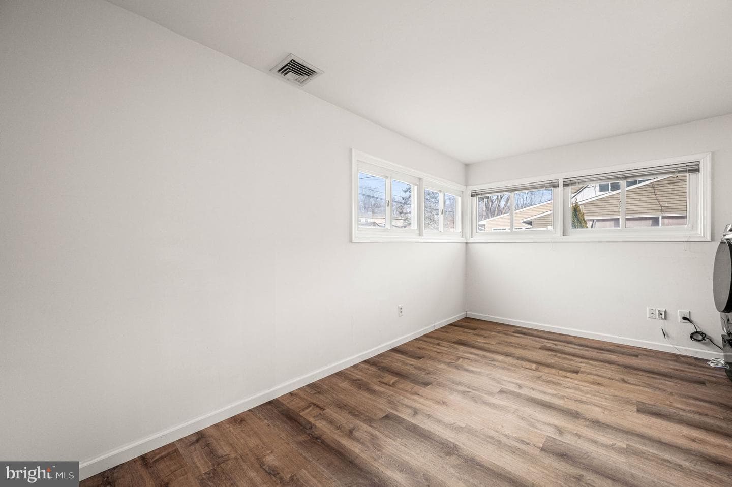 169 Forsythia Drive N photo 14