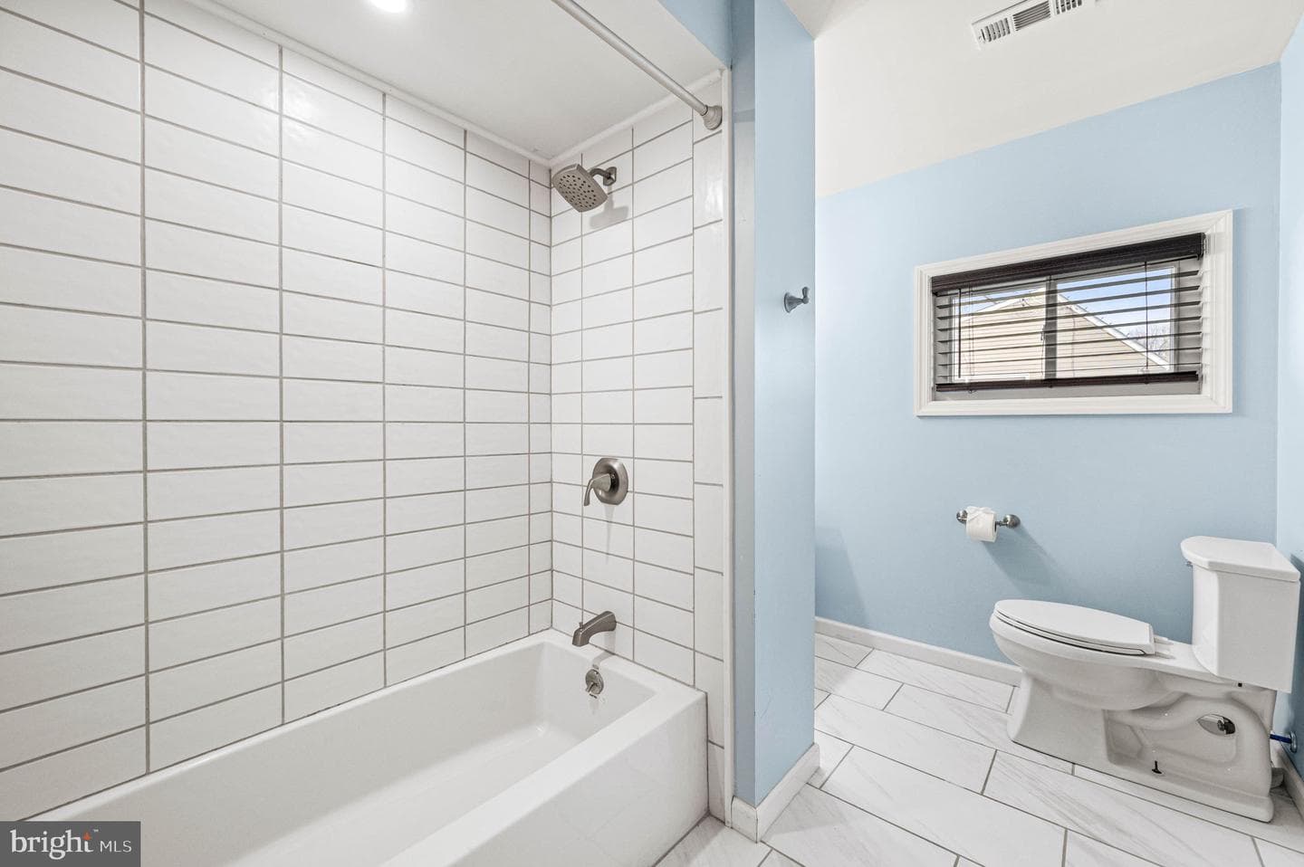 169 Forsythia Drive N photo 21
