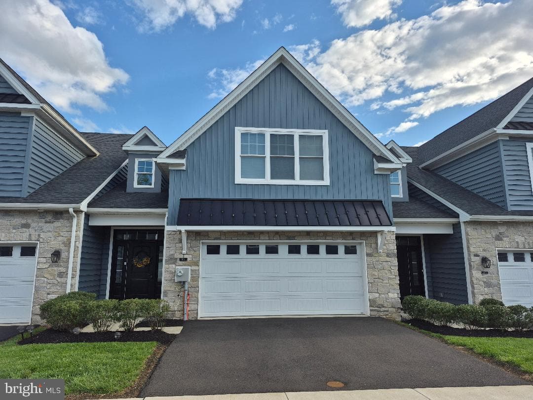909 Holden Court, Warminster