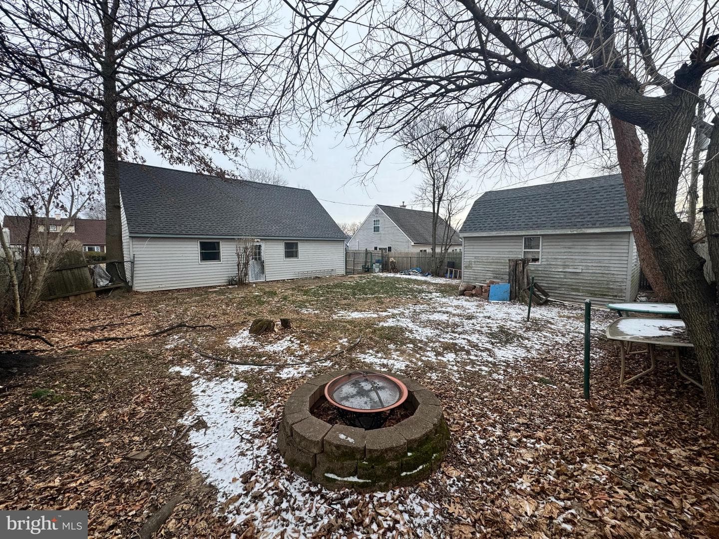 581 Rosemar Drive photo 21