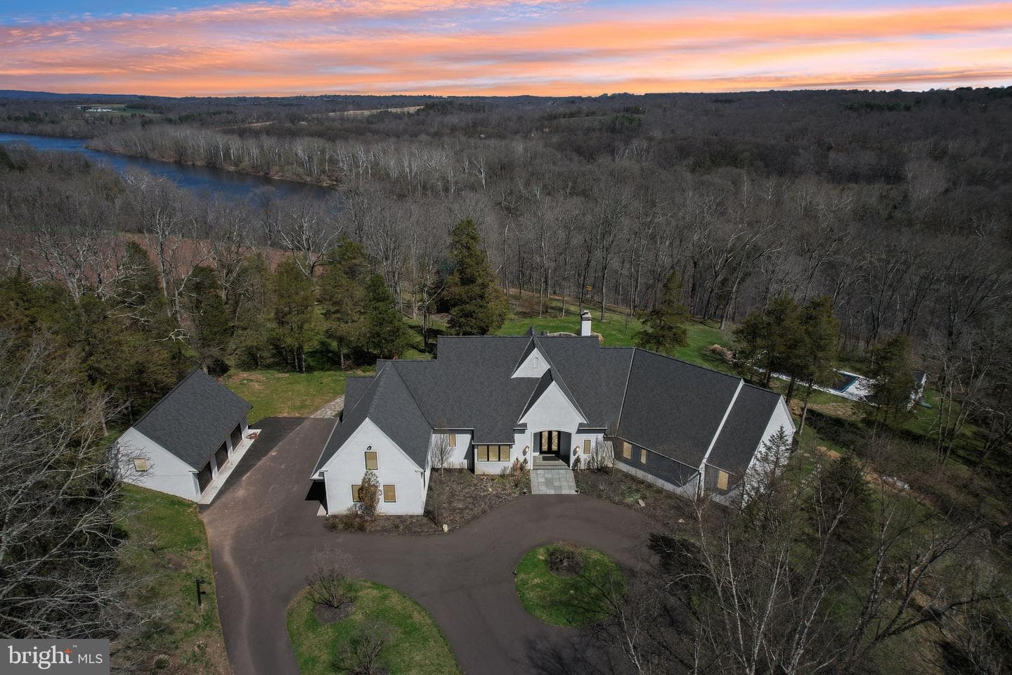 2 Cedar Lane, Erwinna