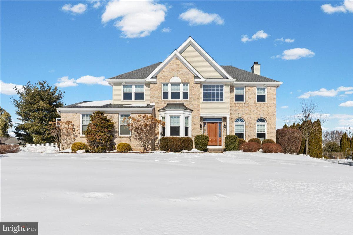 131 Nottingham Drive photo 2