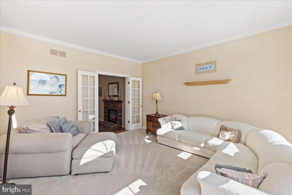 131 Nottingham Drive photo 9