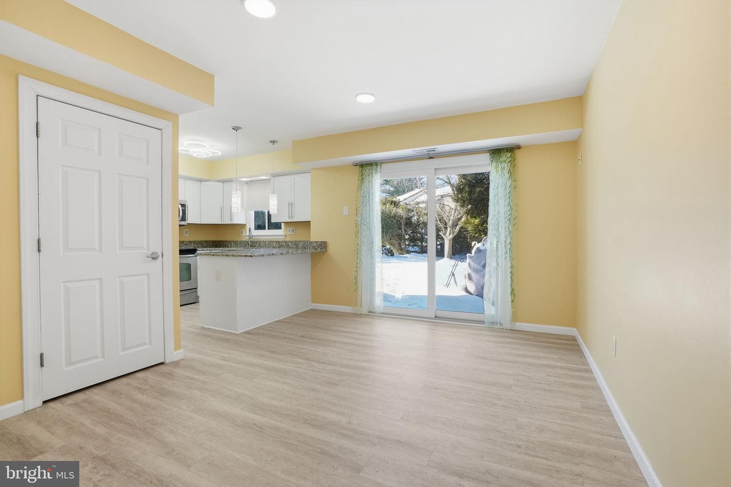 710 Trowbridge Drive photo 12