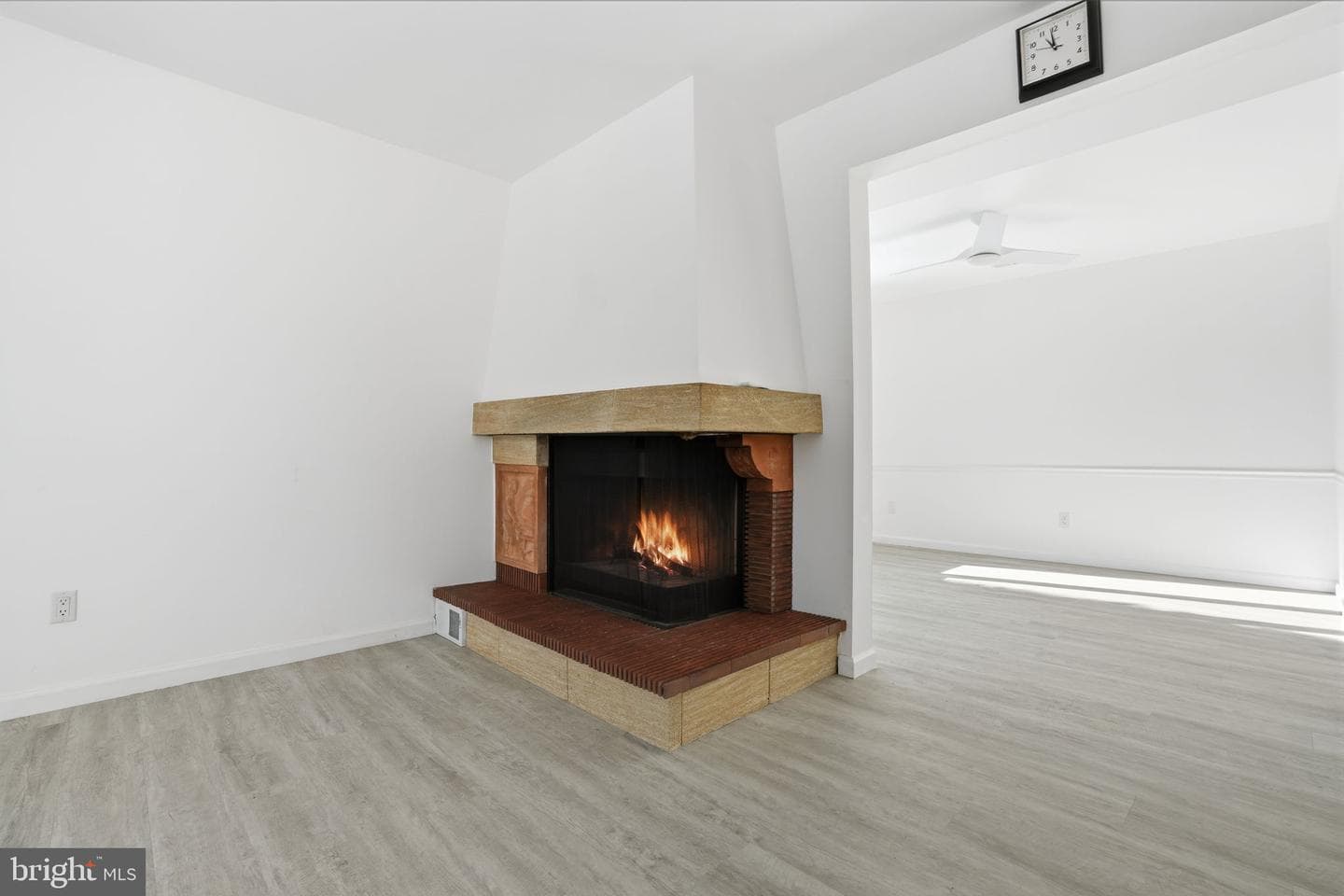 710 Trowbridge Drive photo 4