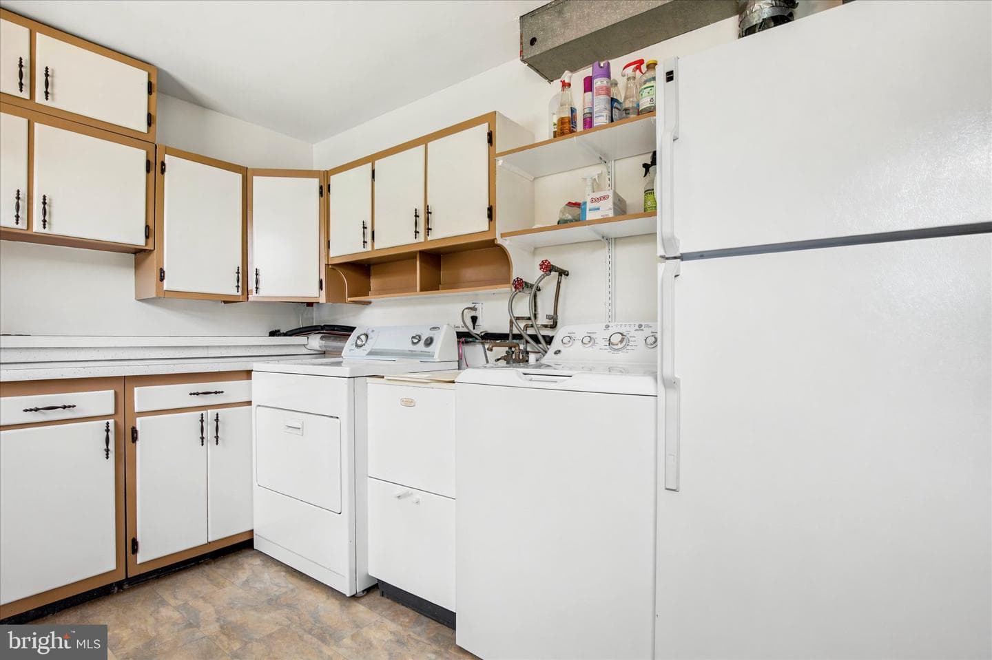 1716 Triumphe Way photo 3