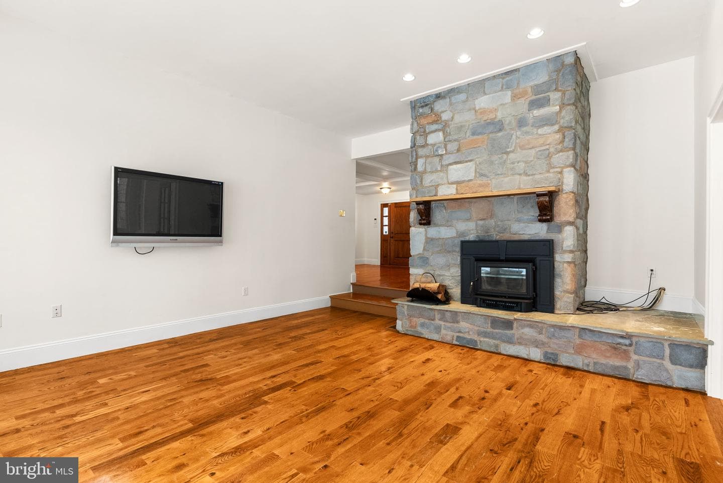 7044 Ely Road photo 27