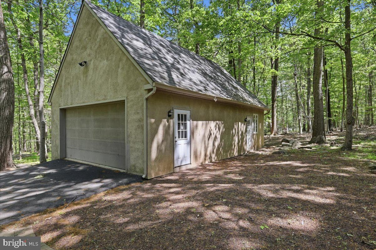 7044 Ely Road photo 53