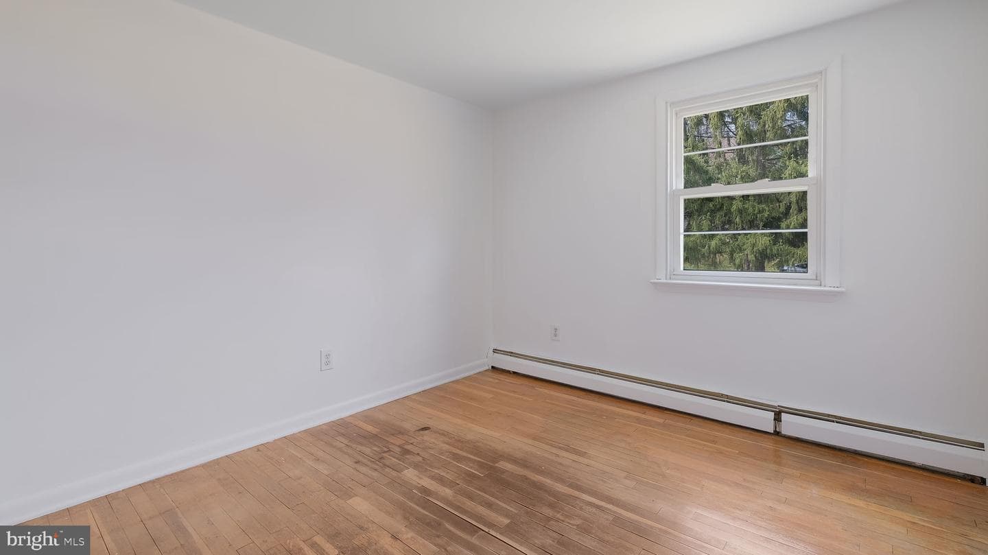 791 Griffiths Road photo 15