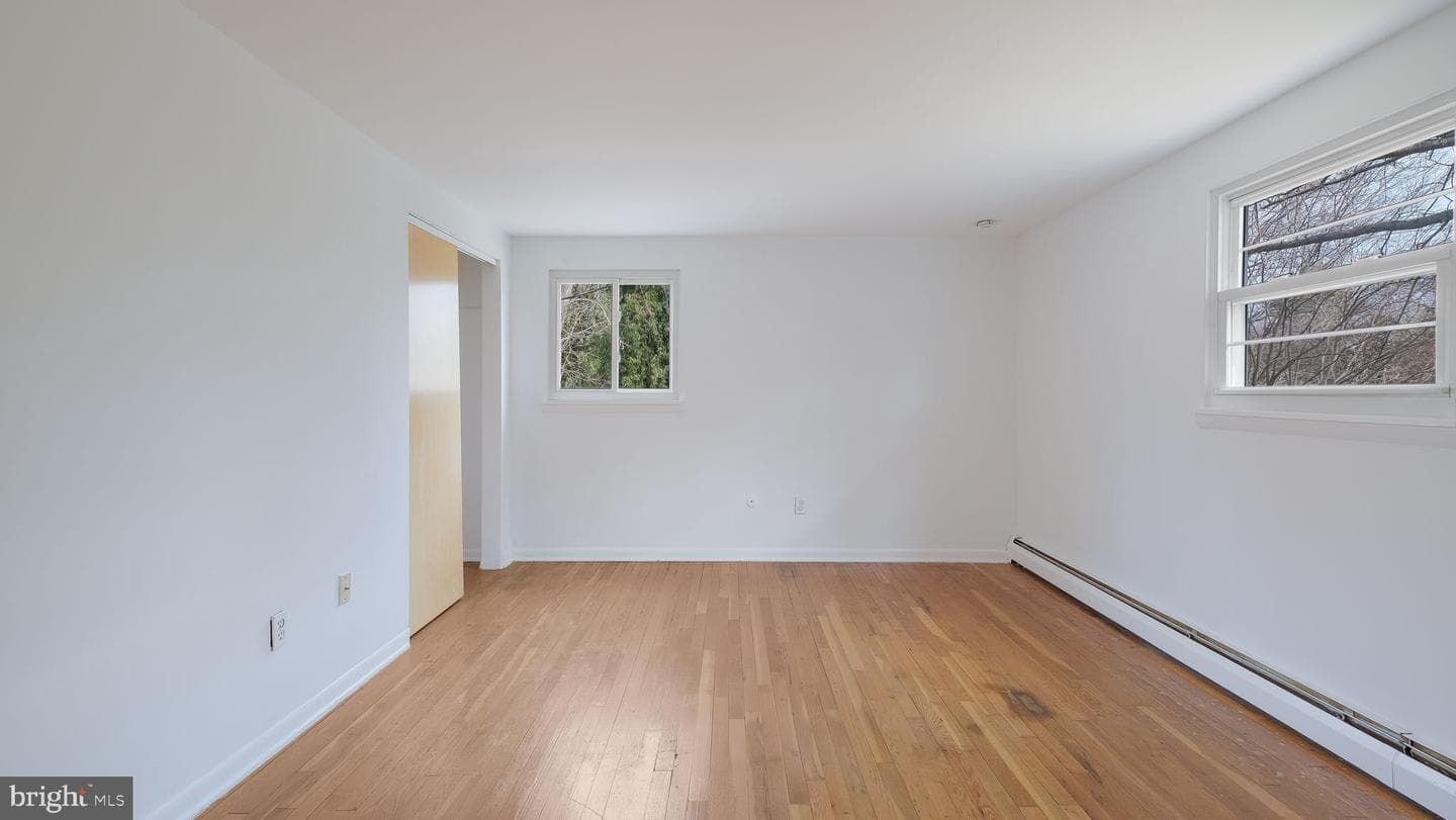 791 Griffiths Road photo 16