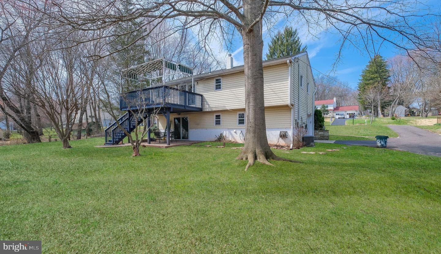 791 Griffiths Road photo 25
