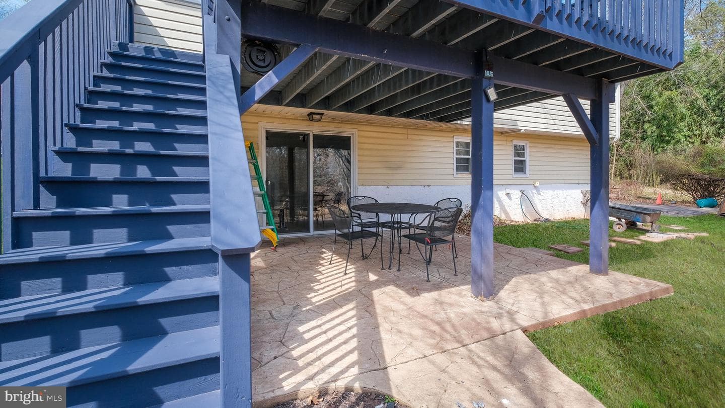 791 Griffiths Road photo 28