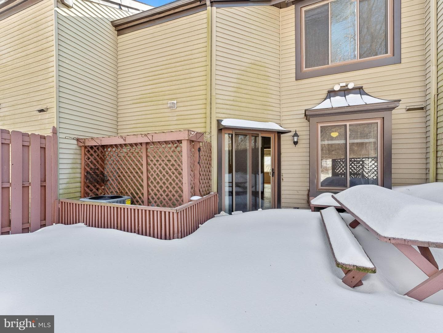 25 Essex Place photo 28