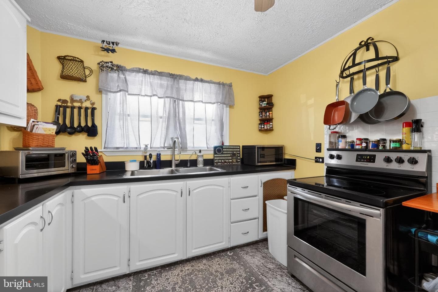 2832 Finley Avenue photo 13