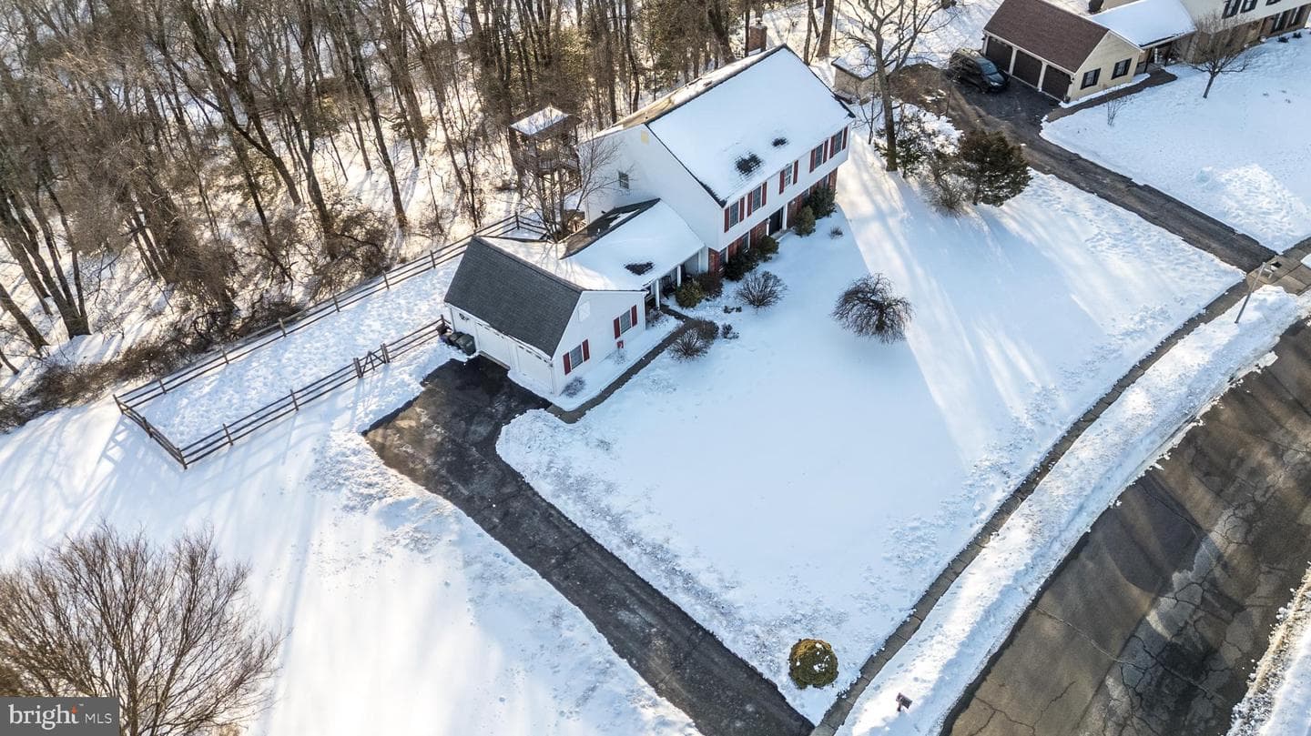 1465 Buck Hill Drive photo 8