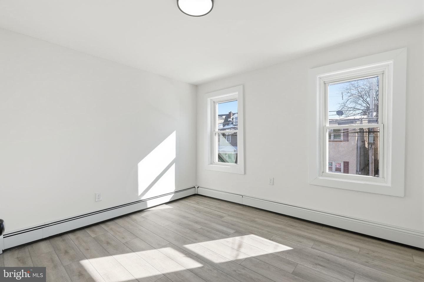 509 Pond Street photo 15